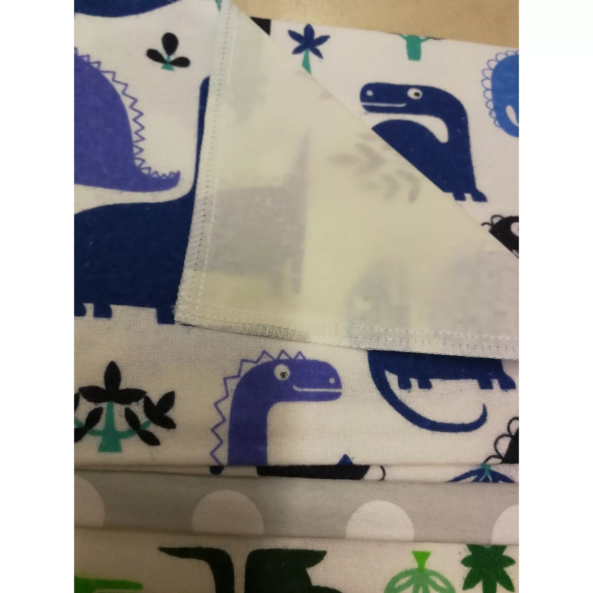 Paklotas neperšlampamas flanelinis